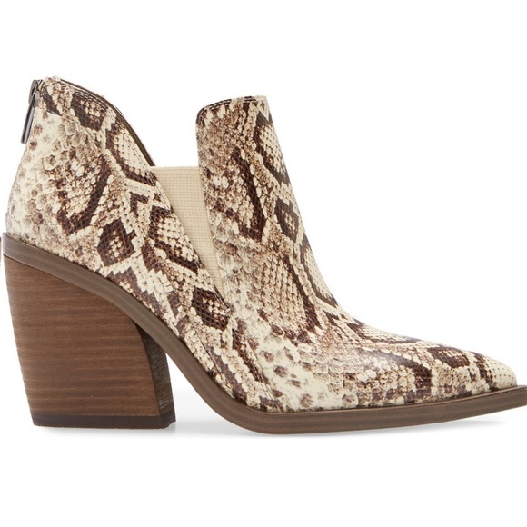 Vince Camuto snake print ankle boot size 6 - Picture 3 of 7
